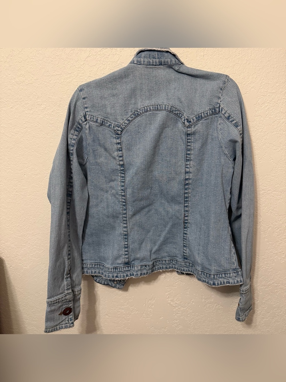 Y2K Light Blue Denim Jacket with Pocket Embroidery - Picture 2 of 3